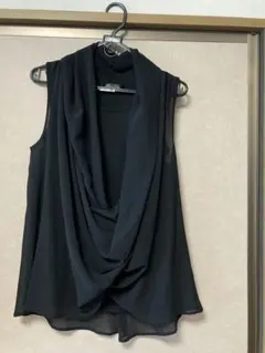 Skinny Lip 黒　ドレープネックノースリーブ　　シフォン素材　重ね着風