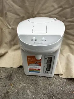 Peacock 電気ポット 2.2L ホワイトのサムネイル