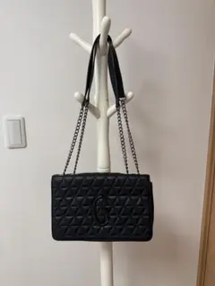 GUESS キルティング チェーン ショルダーバッグ ブラック