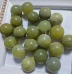 天然石大粒 翡翠 グリーン 穴の位置が上にあるユニークな 1連まとめ売り