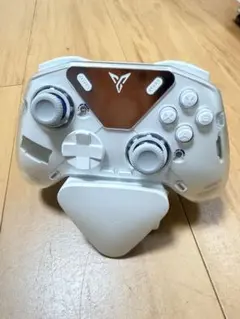 T*3様 発売年：2024年 美品・動作確認済】Flydigi Apex 4 ホのサムネイル