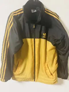 adidas ナイロンジャケット ブラック×イエロー