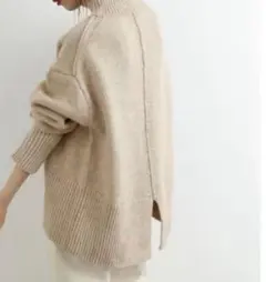 ADAM ET ROPÉ FEMME タートルバックスリットニットプルオーバー