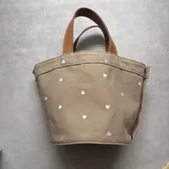 ラドロー 刺繍　キャンバス　ハート　トート　ラージ ラドロー 刺繍 キャンバス ハート トート ラージ - メルカリ