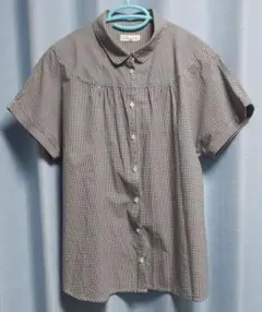 【送料込】earth music&ecology ：半袖ブラウス