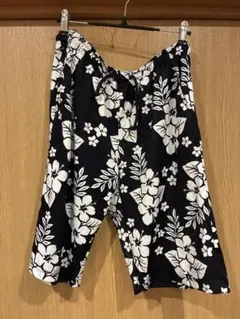 ハイビスカス柄 ハーフパンツ Lサイズのサムネイル