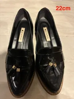 Item thumbnail for item 4484548d-f3ea-42f6-972c-eb8e1388f0b1