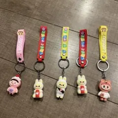 海外大人気ラブブとコカコーララアクリルキーホルダー 5個セット
