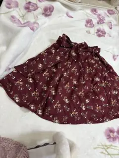 earth 花柄フレアスカート ワインレッド