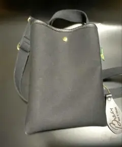 Brady ショルダーバッグ