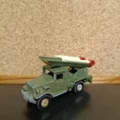 日本製 トミカ No.77 トヨタ 自衛隊ロケット車 黒箱トミカ 고장·부품용 トミカ
