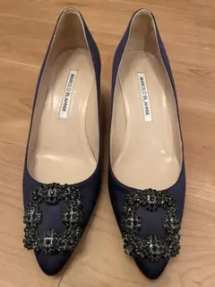 MANOLO BLAHNIK サテンパンプス ネイビー 37のサムネイル