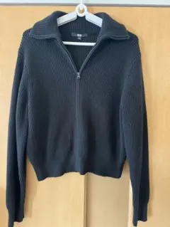 UNIQLO ジッパー付きハイネックセーター