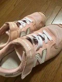 New Balance ピンク スニーカー１９㎝