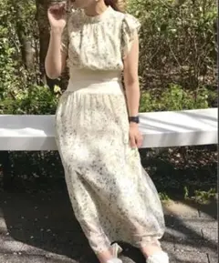 INGNI 花柄　シフォンワンピース　　白　ワンピース