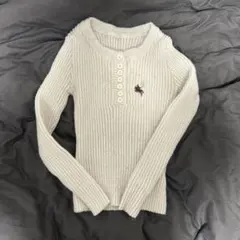 アイボリー リブ編み ニット 長袖 ポロ馬刺繍