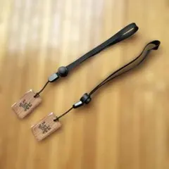 鬼滅の刃　ニジゲンノモリ　滅の札のストラップ　2個