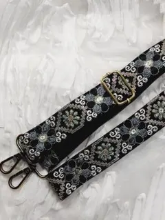 特価J-23インド刺繍リボン※ショルダーストラップ　スマホストラップ　送料込み