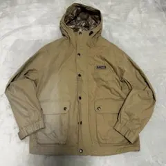 ベージュ マウンテンパーカー