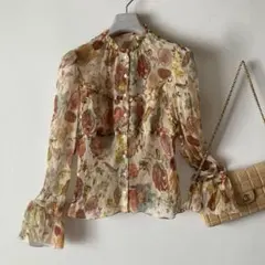 【極美品】エポカ＊シルクシフォン フリル袖 デザインシアーブラウスのサムネイル