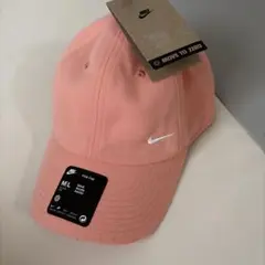 新品タグ付き　NIKE ロゴキャップ　オレンジ　M/L レディース