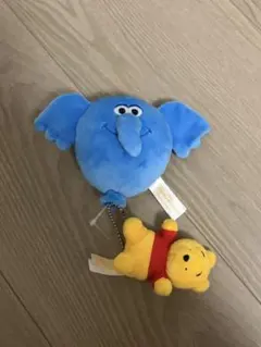ディズニーランド　プーさん　ズオウ　キーホルダー　プーさんのハニーハント