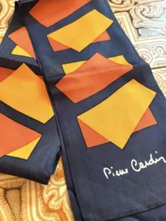 【美品】ピエールカルダン　レトロ　スカーフ　古着