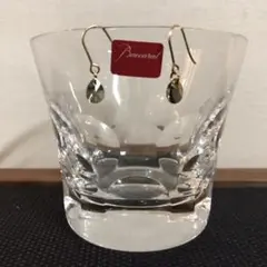 ピアス　ハンドメイド　スワロフスキー社　クリスタルイラデサントグリーン