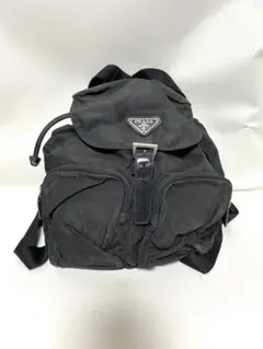 プラダ　PRADA ナイロン　リュック　黒　三角プレート