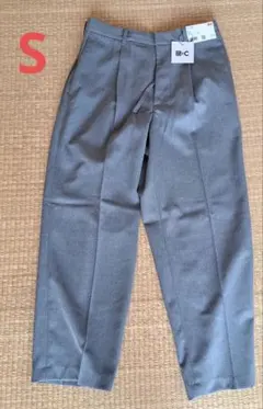タックワイドテーパードパンツ　ユニクロC S