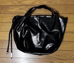 GIANNI CHIARINI ラメ感あり黒のトートバッグ