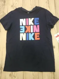 新品160 ナイキ　Tシャツ　NIKETシャツ160cm