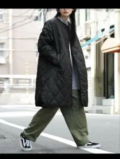 ノーカラーダウンコート　黒　ブラック