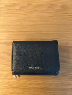 niko and... 三つ折り財布 ネイビー