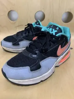 Nike air max レディース22.5センチ送料込み^_^