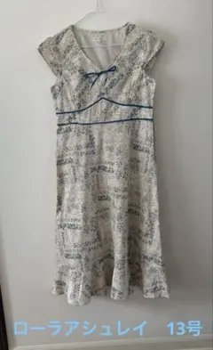 美品　LAURA ASHLEY 13号　フラワープリント ワンピース