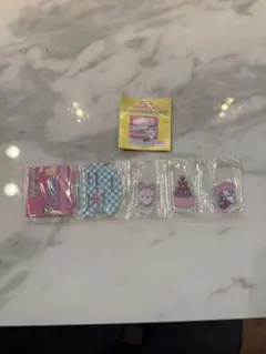 ちいかわ×サンリオ　レイヤーアクリルスタンド