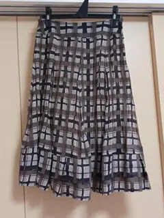 コムサ デ モ－ド プリーツスカート 9号 M チェック柄　ブラウン系