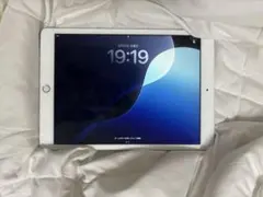 新品未開封 iPad 第7世代 純正キーボード付 iPad 本体 Sランク - メルカリ