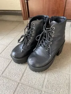 高ヒール レースアップ 黒ブーツ