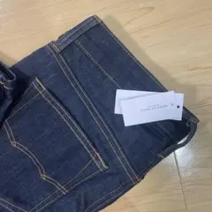 【新品タグ付】AMERICAN EAGLE スキニージーンズ　29×30インチ