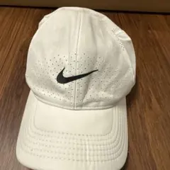 Nike ホワイトキャップ 通気性