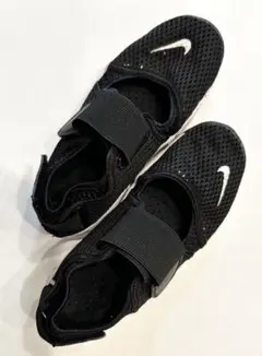 Nike リトルリフト　22cm