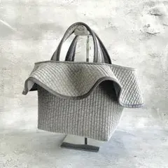 フレアフリル付きトートバッグ（M）　ヌビバッグ　グレー　ハンドメイド