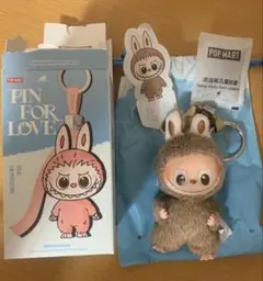 ラブブ LABUBU PIN FOR LOVE イニシャルアルファベット &