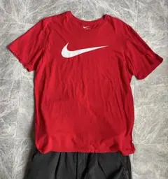 Nike Tシャツ スウッシュロゴ 古着 短丈 ナンバリング 古着 y2k - メルカリ