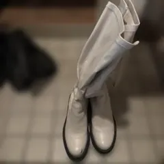 アズノウアズ ホワイト ロングブーツ サイドファスナー付き 厚底