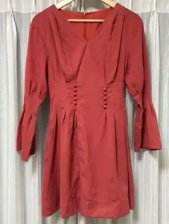 Lily Brown ワンピース ミニ丈 Vネック フレア 赤 美シルエット