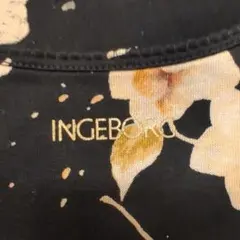 新品同様 INGEBORG フラワープリント 半袖Tシャツ