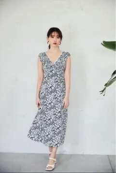 【値下不可】Lace Trimmed Floral Dress herlipto